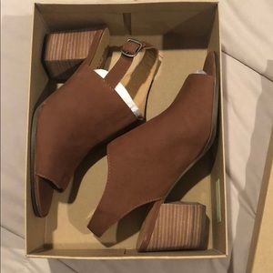 NIB Lucky Brand Obelia